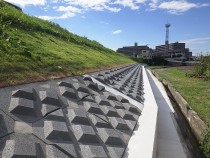 土器川堤防補強工事（発注者:国土交通省）