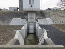 令和2-3年度土器川飯野護岸外工事（発注者:国土交通省）